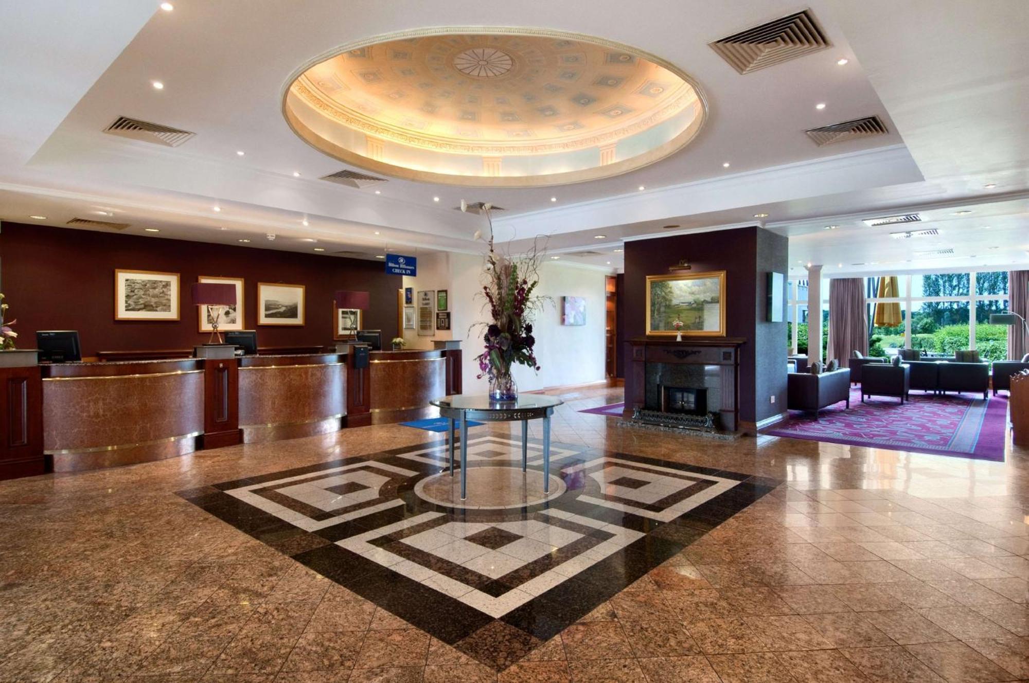 Hotel Doubletree By Hilton Belfast Templepatrick Exterior foto